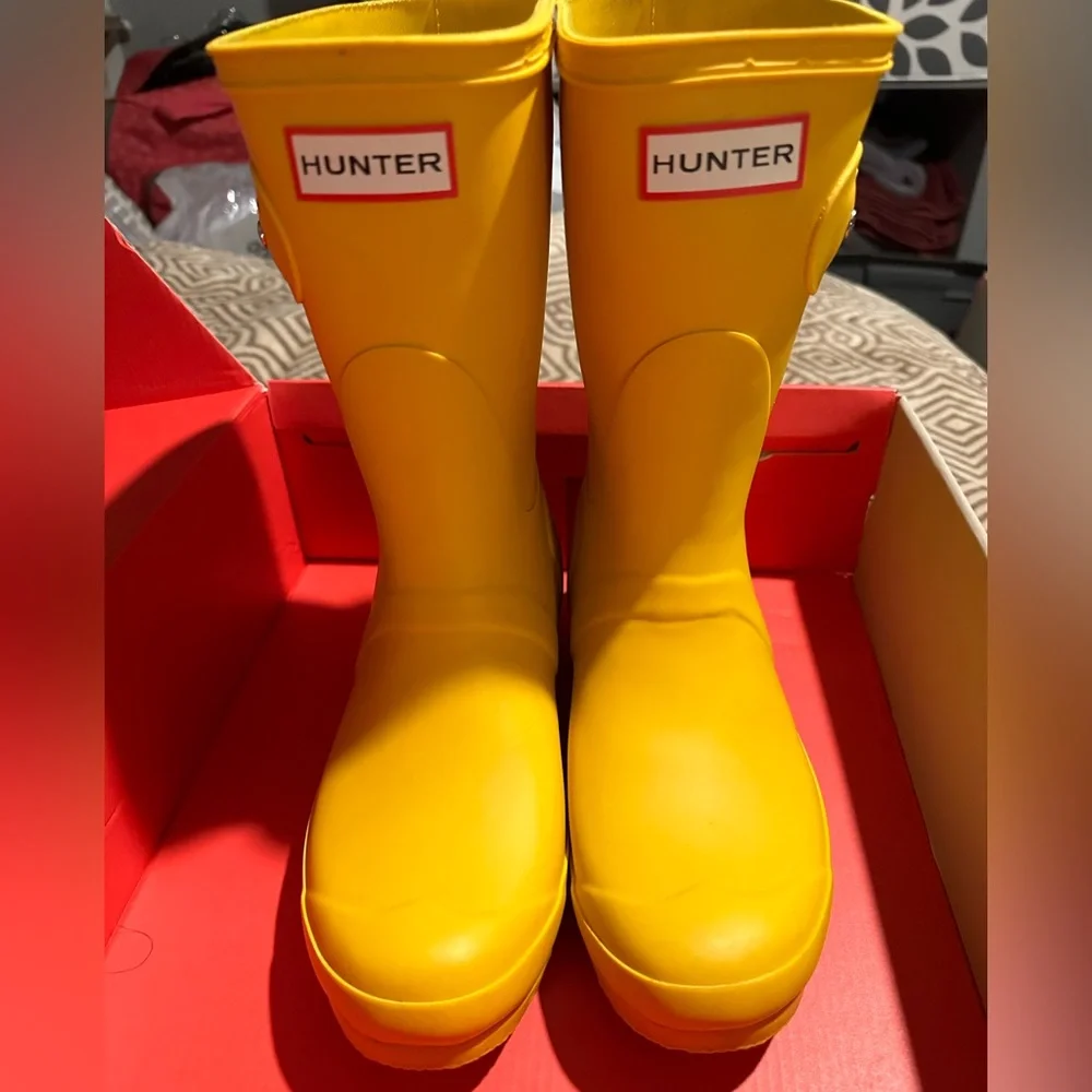 Hunter Boots Original Short Yellow - Picture 1 of 9